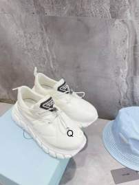 Picture of Prada Shoes _SKUPradasz35-39GDT011018813